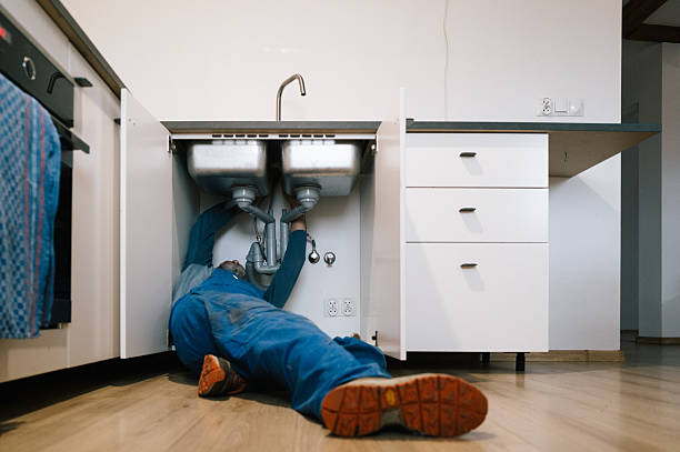 Professional Leak Detection technician working in Genoa City, WI